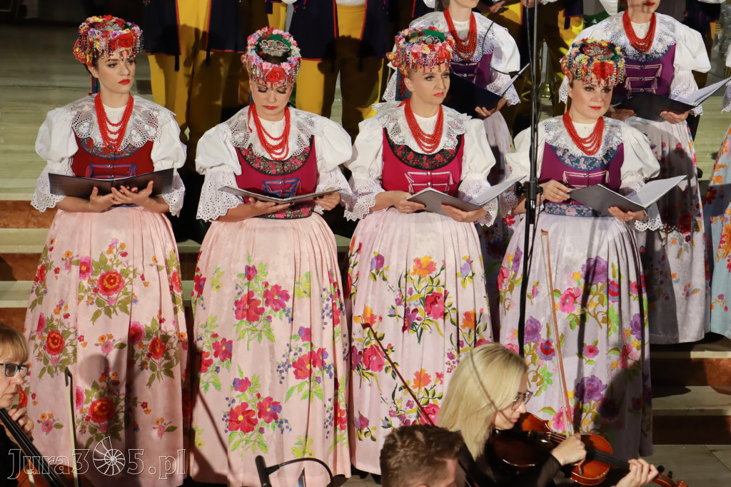 Fotorelacja: Zespół Pieśni i Tańca 