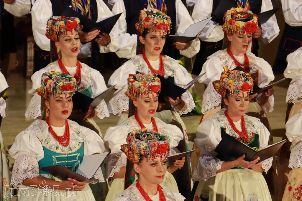 Fotorelacja: Zespół Pieśni i Tańca 