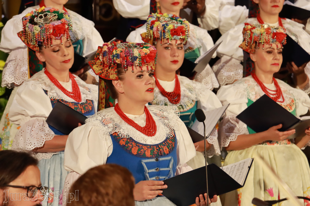 Fotorelacja: Zespół Pieśni i Tańca 