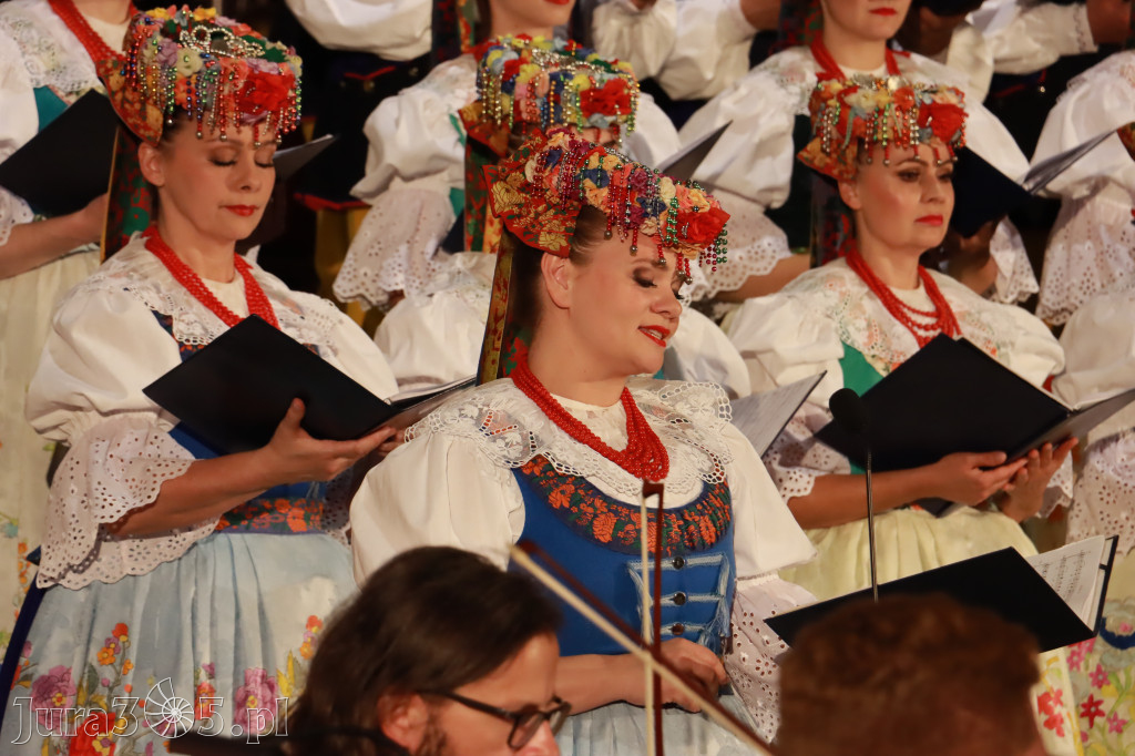 Fotorelacja: Zespół Pieśni i Tańca 