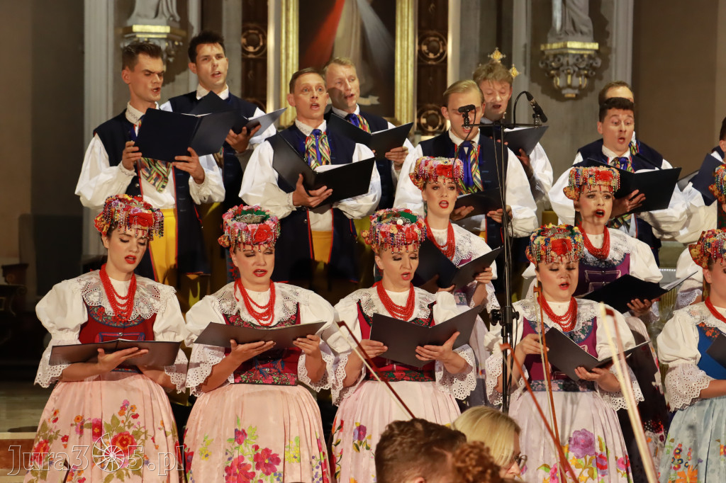 Fotorelacja: Zespół Pieśni i Tańca 