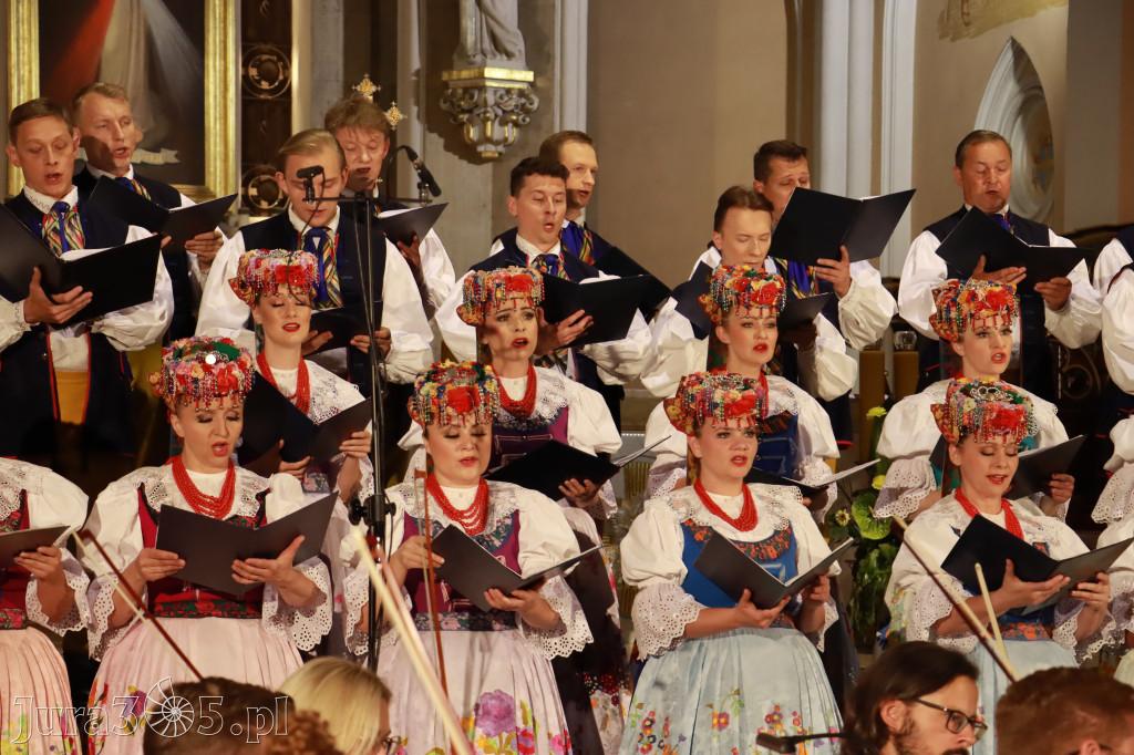 Fotorelacja: Zespół Pieśni i Tańca 