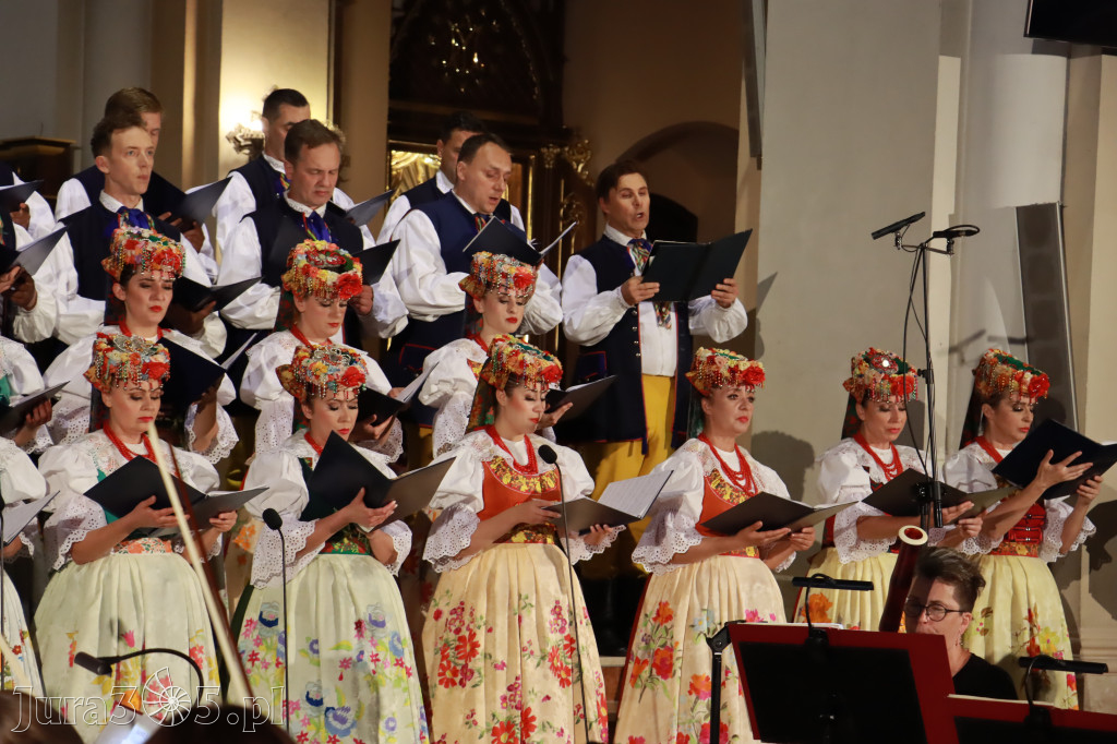 Fotorelacja: Zespół Pieśni i Tańca 