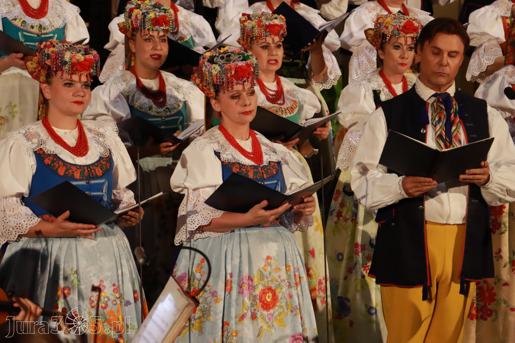 Fotorelacja: Zespół Pieśni i Tańca 