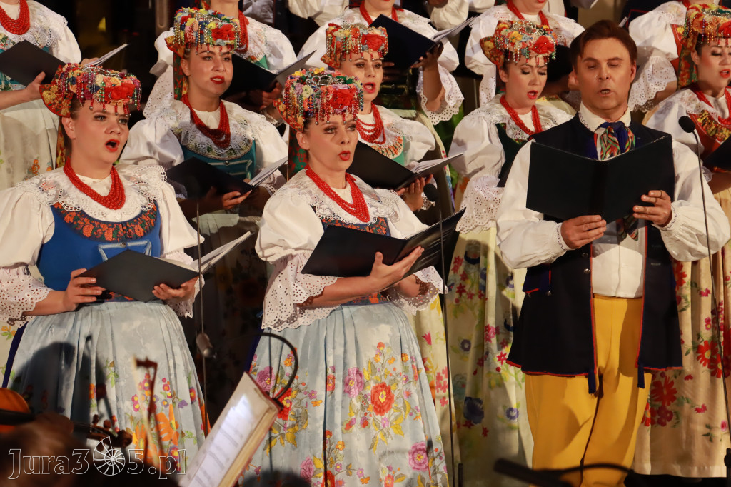 Fotorelacja: Zespół Pieśni i Tańca 
