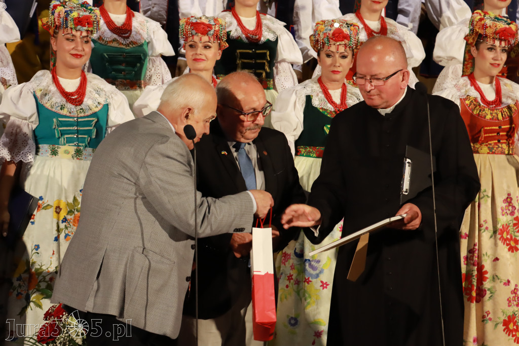 Fotorelacja: Zespół Pieśni i Tańca 