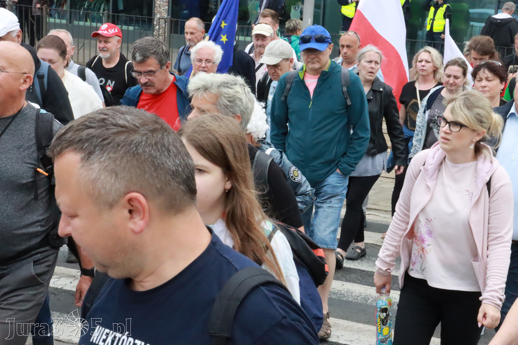 Fotorelacja: Wiec Donalda Tuska we Wrocławiu.