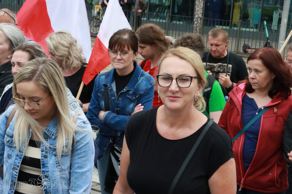 Fotorelacja: Wiec Donalda Tuska we Wrocławiu.