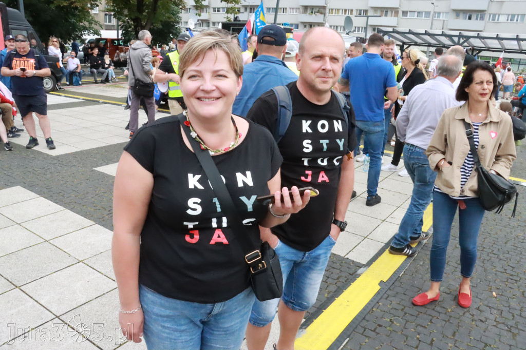 Fotorelacja: Wiec Donalda Tuska we Wrocławiu.