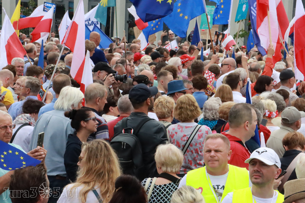 Fotorelacja: Wiec Donalda Tuska we Wrocławiu.