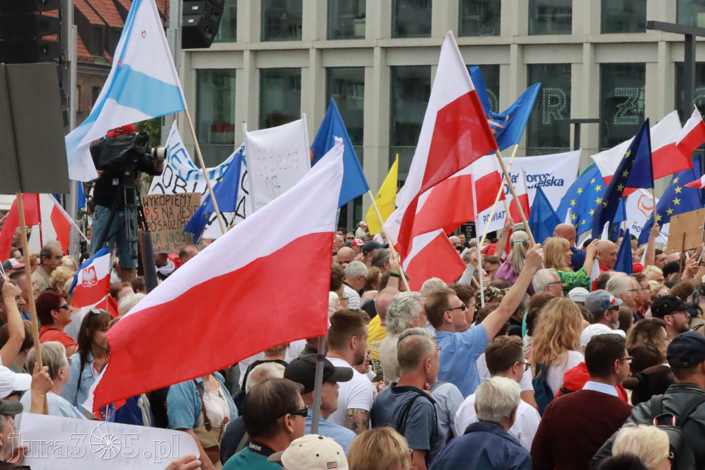 Fotorelacja: Wiec Donalda Tuska we Wrocławiu.