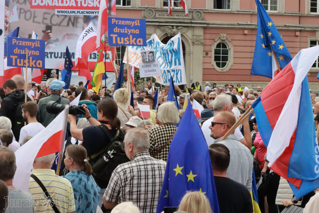 Fotorelacja: Wiec Donalda Tuska we Wrocławiu.