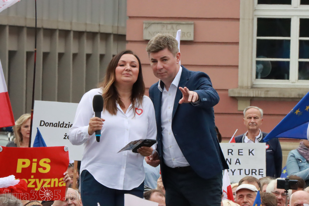 Fotorelacja: Wiec Donalda Tuska we Wrocławiu.