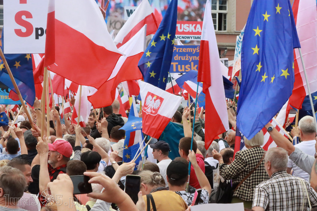 Fotorelacja: Wiec Donalda Tuska we Wrocławiu.