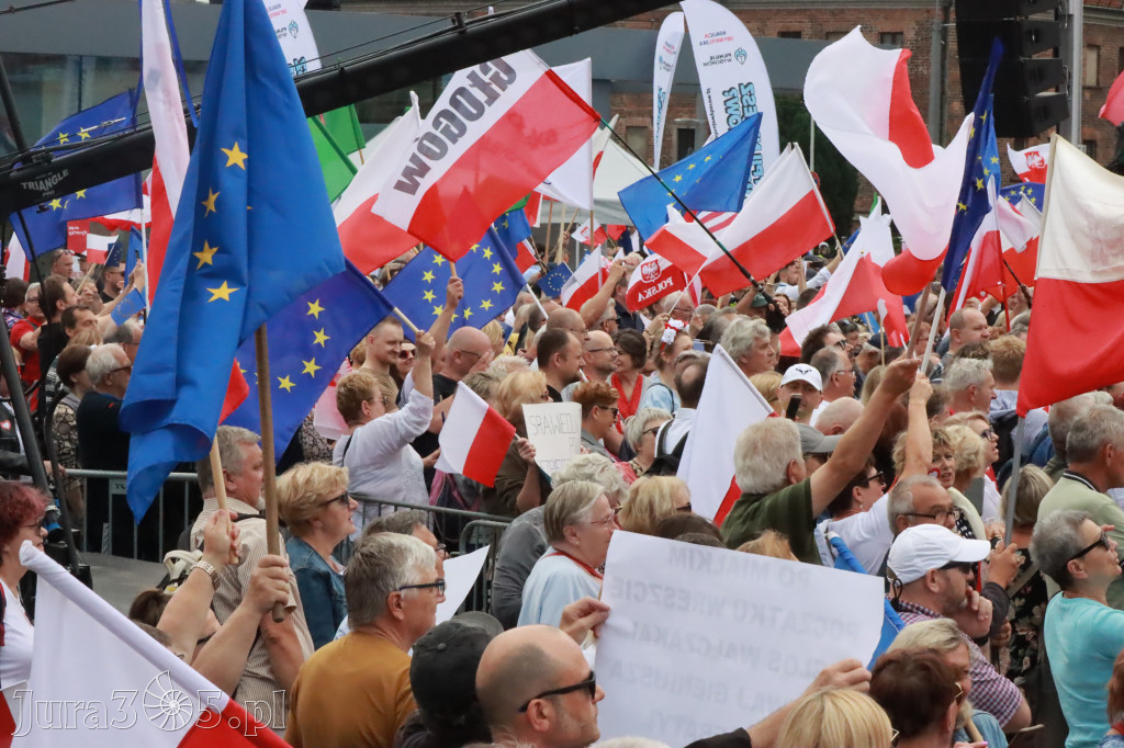 Fotorelacja: Wiec Donalda Tuska we Wrocławiu.