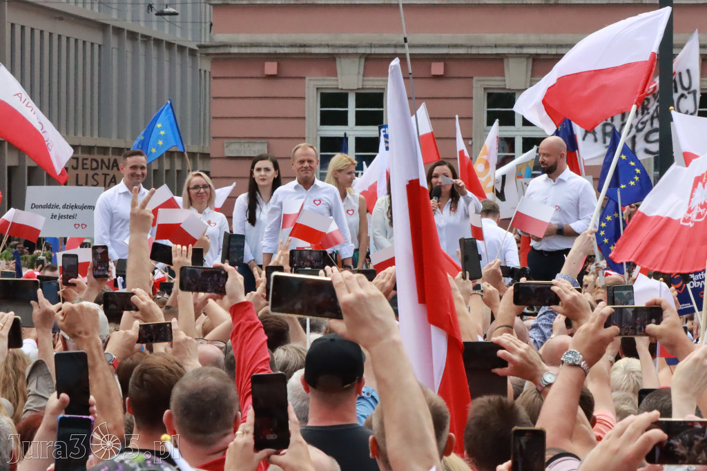 Fotorelacja: Wiec Donalda Tuska we Wrocławiu.