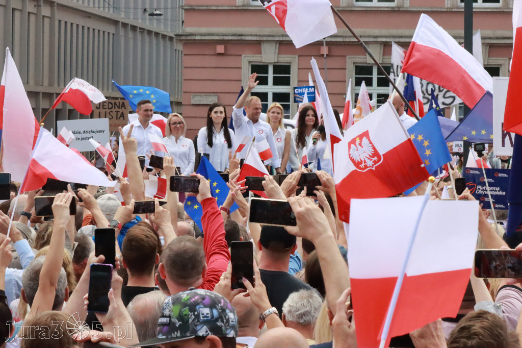 Fotorelacja: Wiec Donalda Tuska we Wrocławiu.