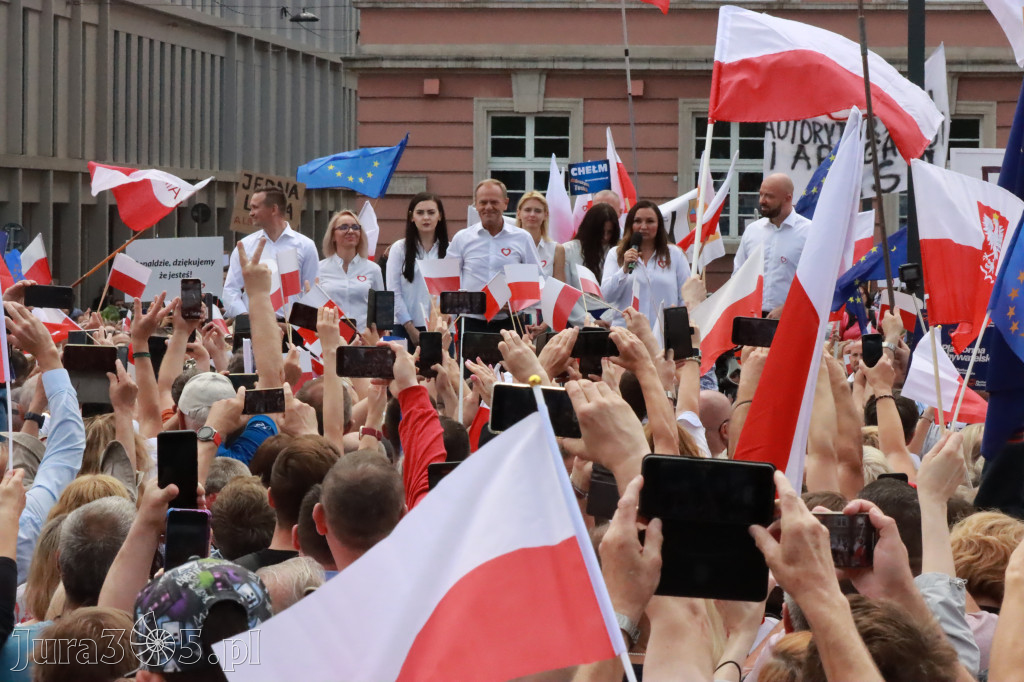 Fotorelacja: Wiec Donalda Tuska we Wrocławiu.