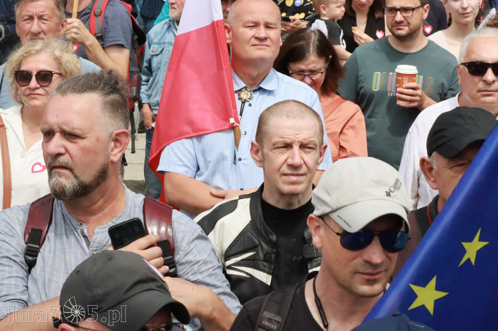 Fotorelacja: Wiec Donalda Tuska we Wrocławiu.