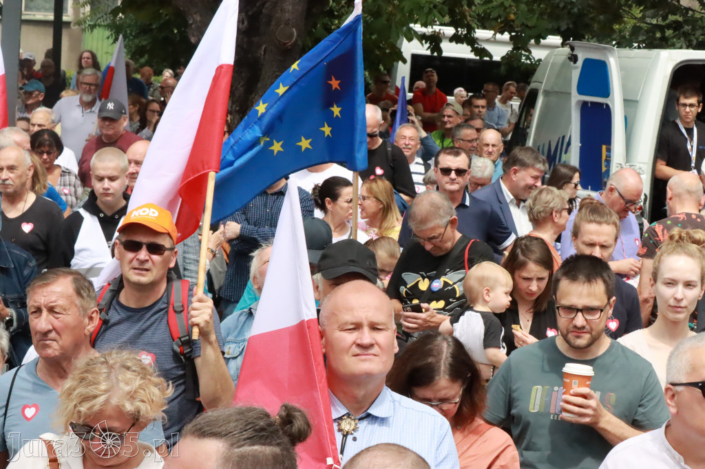 Fotorelacja: Wiec Donalda Tuska we Wrocławiu.