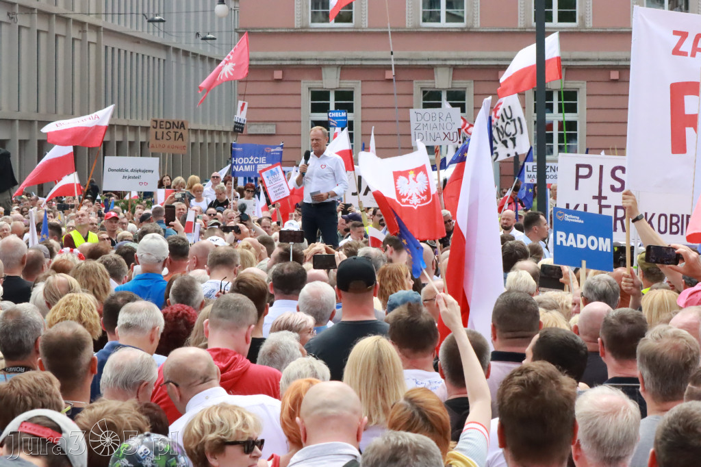 Fotorelacja: Wiec Donalda Tuska we Wrocławiu.