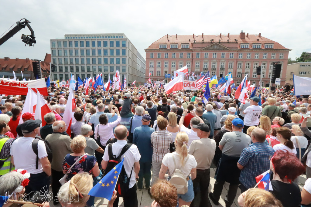 Fotorelacja: Wiec Donalda Tuska we Wrocławiu.