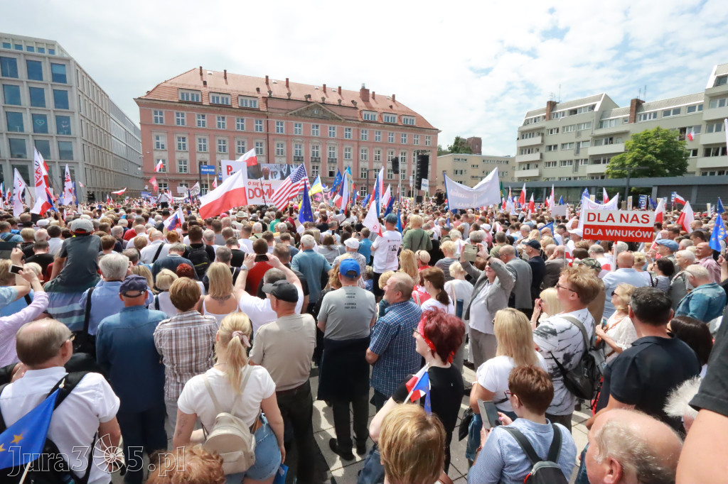 Fotorelacja: Wiec Donalda Tuska we Wrocławiu.