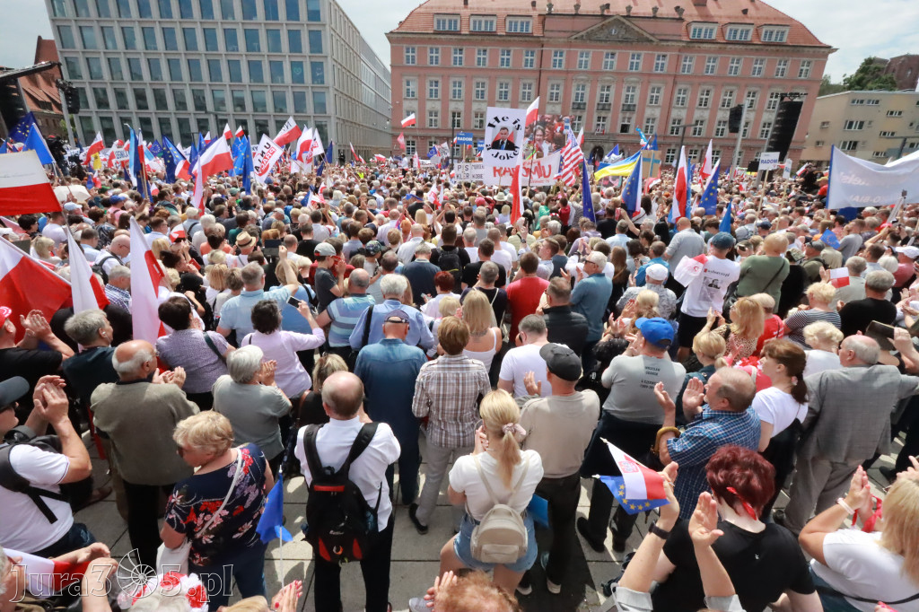 Fotorelacja: Wiec Donalda Tuska we Wrocławiu.