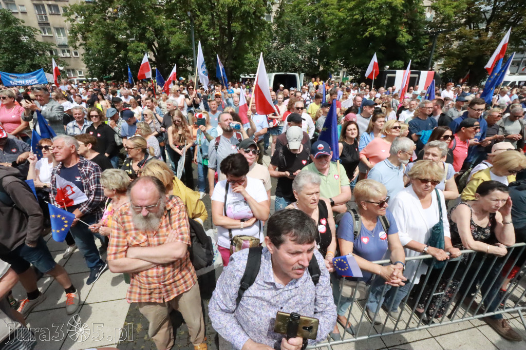 Fotorelacja: Wiec Donalda Tuska we Wrocławiu.