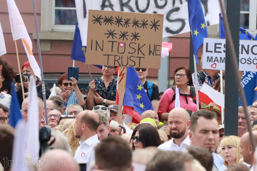 Fotorelacja: Wiec Donalda Tuska we Wrocławiu.