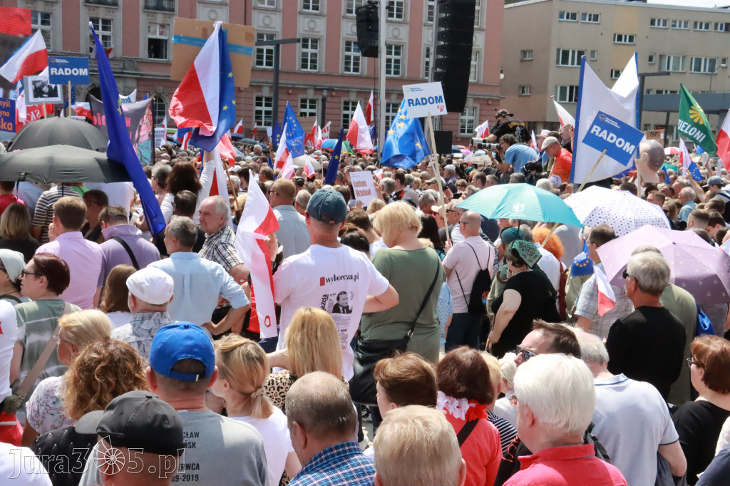 Fotorelacja: Wiec Donalda Tuska we Wrocławiu.