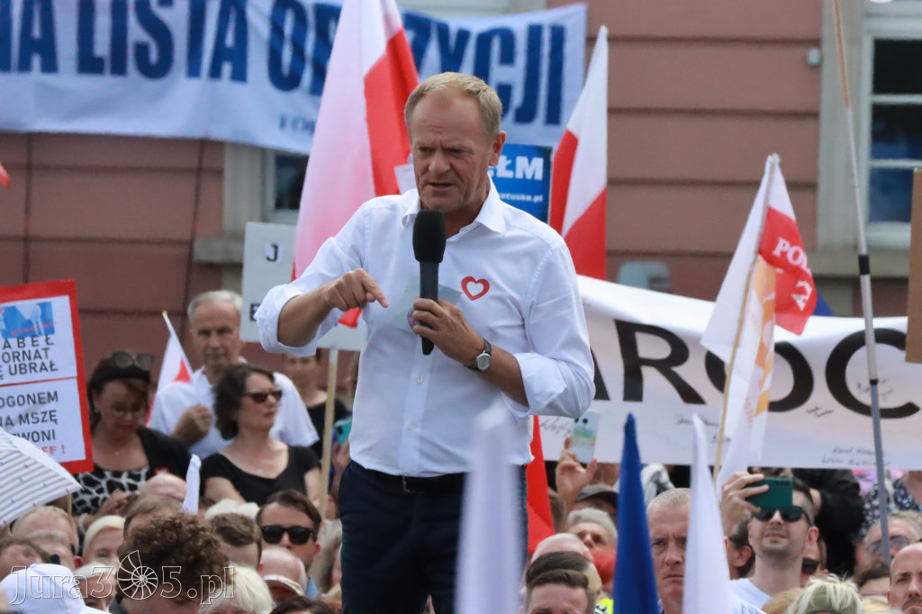 Fotorelacja: Wiec Donalda Tuska we Wrocławiu.