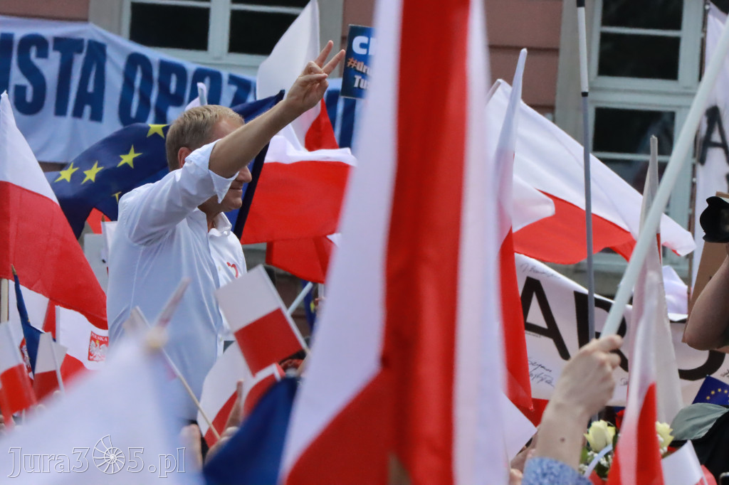 Fotorelacja: Wiec Donalda Tuska we Wrocławiu.