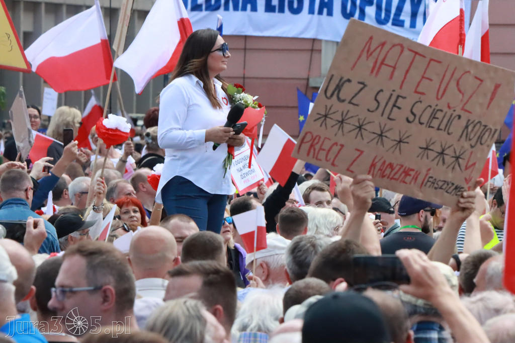 Fotorelacja: Wiec Donalda Tuska we Wrocławiu.
