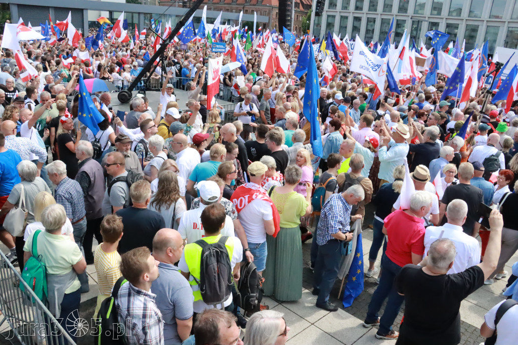Fotorelacja: Wiec Donalda Tuska we Wrocławiu.