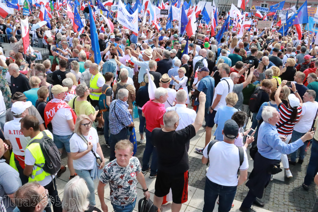 Fotorelacja: Wiec Donalda Tuska we Wrocławiu.