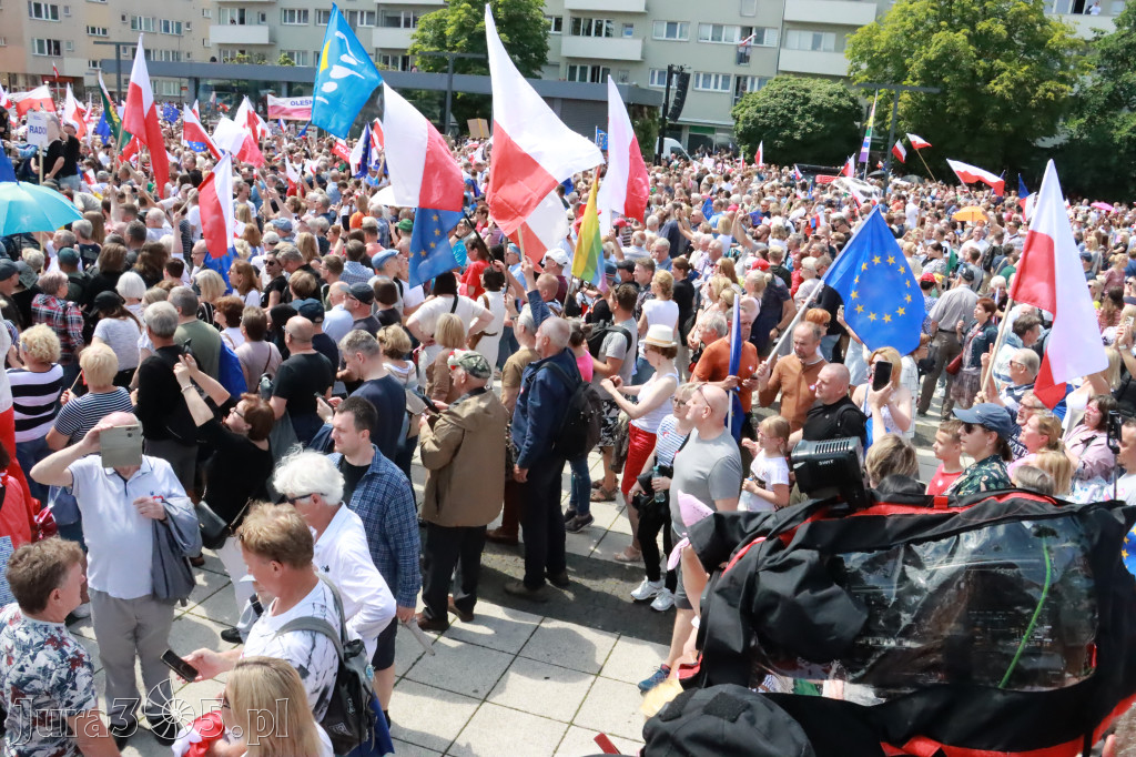 Fotorelacja: Wiec Donalda Tuska we Wrocławiu.