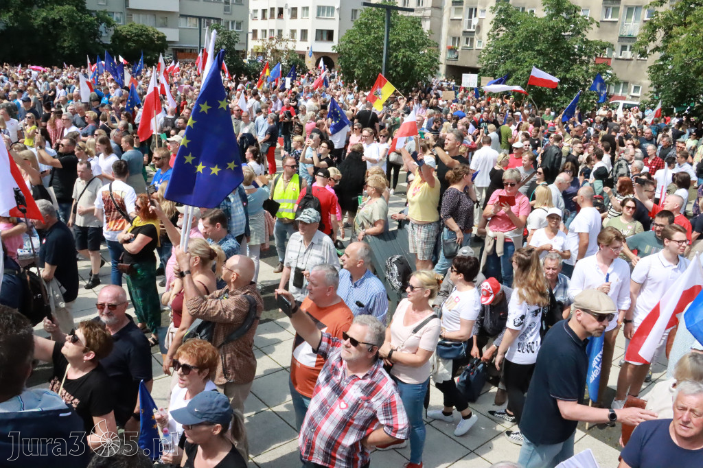 Fotorelacja: Wiec Donalda Tuska we Wrocławiu.