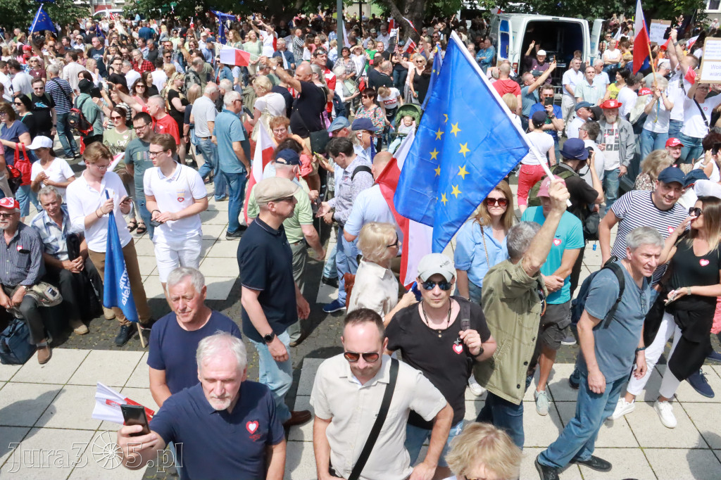 Fotorelacja: Wiec Donalda Tuska we Wrocławiu.