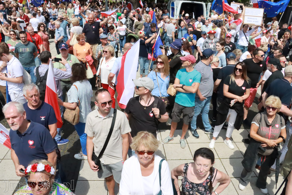 Fotorelacja: Wiec Donalda Tuska we Wrocławiu.