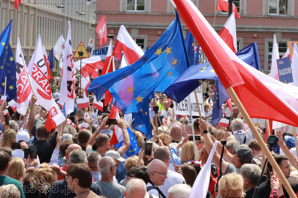 Fotorelacja: Wiec Donalda Tuska we Wrocławiu.