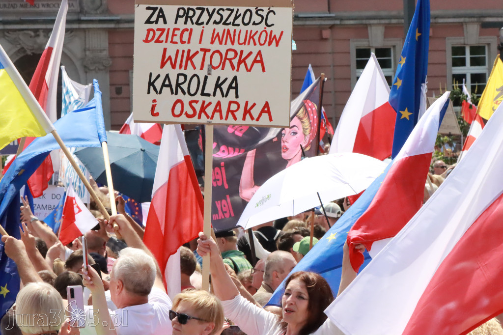 Fotorelacja: Wiec Donalda Tuska we Wrocławiu.