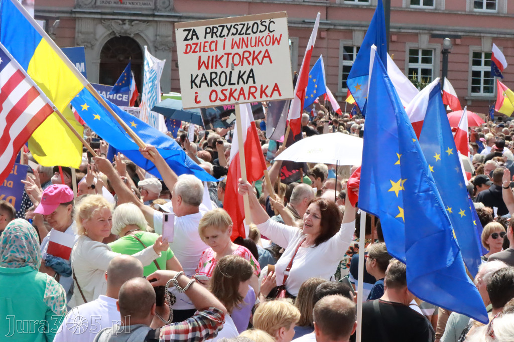 Fotorelacja: Wiec Donalda Tuska we Wrocławiu.