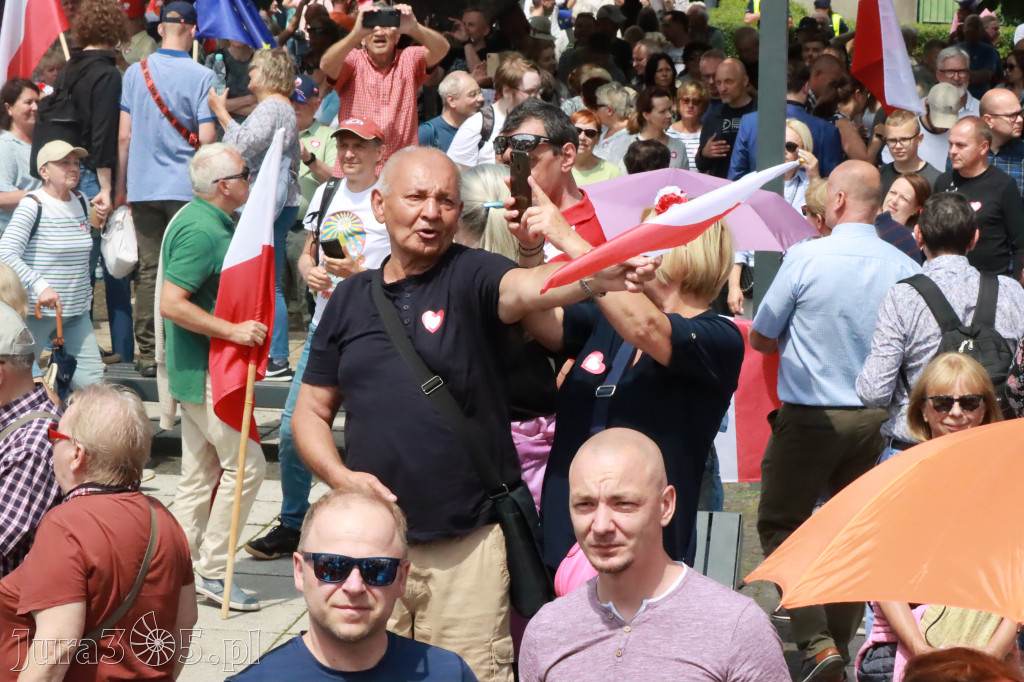 Fotorelacja: Wiec Donalda Tuska we Wrocławiu.