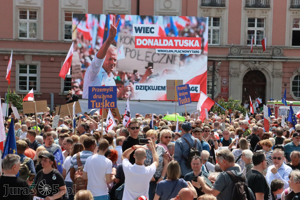 Fotorelacja: Wiec Donalda Tuska we Wrocławiu.