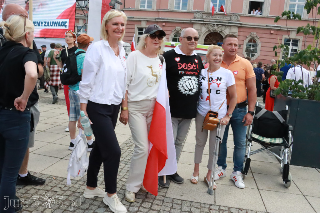 Fotorelacja: Wiec Donalda Tuska we Wrocławiu.