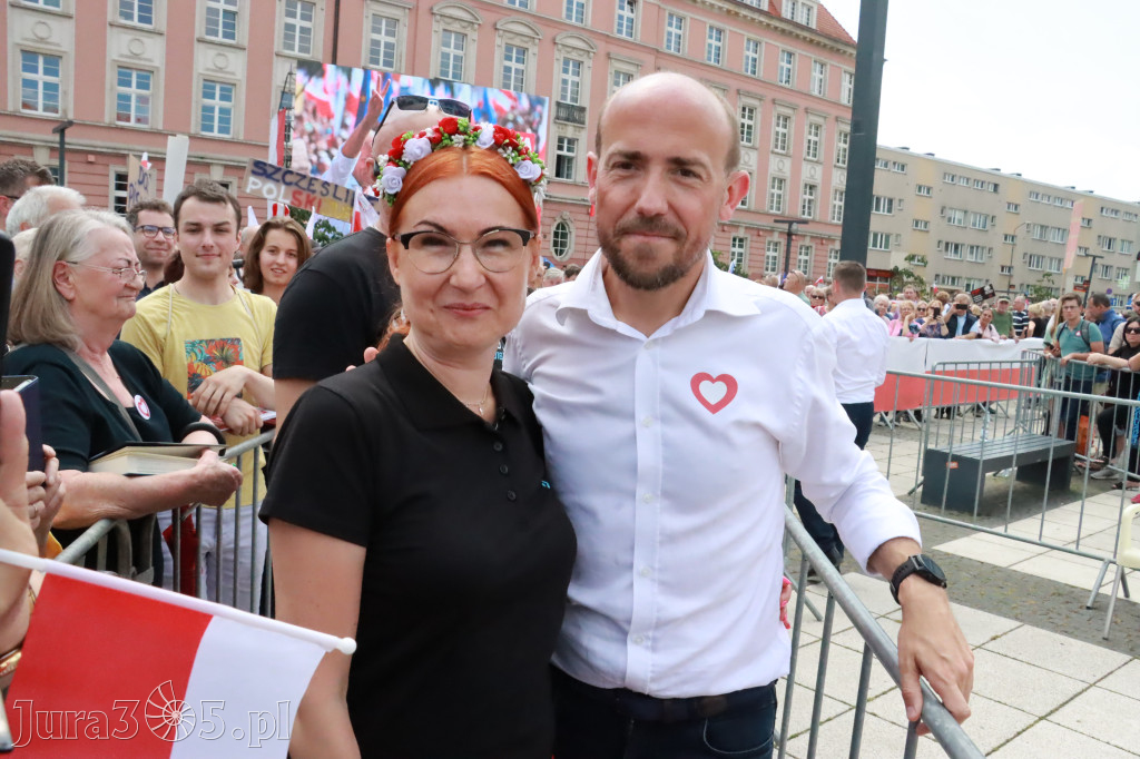 Fotorelacja: Wiec Donalda Tuska we Wrocławiu.