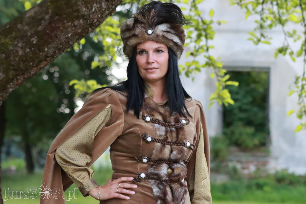 Fotorelacja: Pokaz Mody Historycznej - Włodowice.