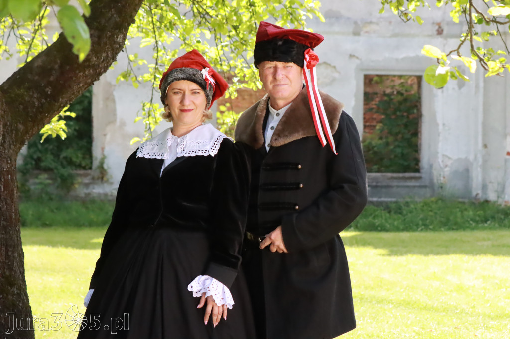 Fotorelacja: Pokaz Mody Historycznej - Włodowice.