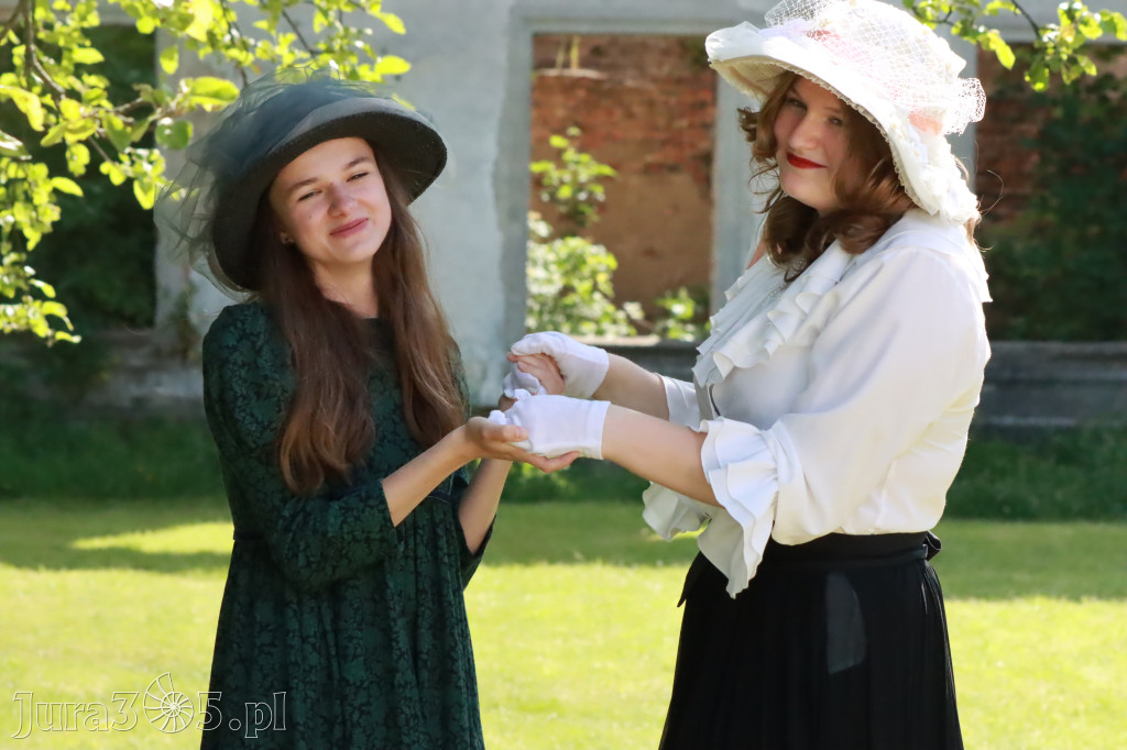 Fotorelacja: Pokaz Mody Historycznej - Włodowice.